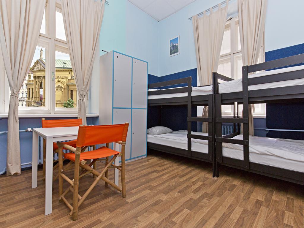A Plus Hotel & Hostel Prague Exterior photo