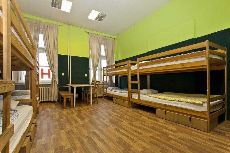 A Plus Hotel & Hostel Prague Exterior photo