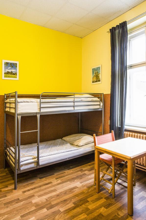 A Plus Hotel & Hostel Prague Exterior photo